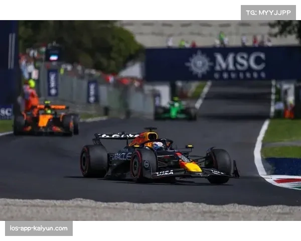 拉斯维加斯大奖赛维斯塔潘锁定年度冠军 诺里斯创单圈纪录 拉斯维加斯大奖赛维斯塔潘锁定年度冠军 诺里斯创单圈纪录