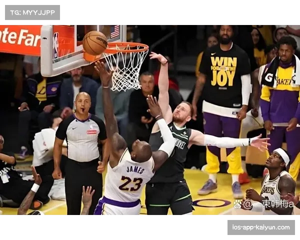 湖人战绩徘徊于附加赛边缘 球队防守稳定性亟待加强